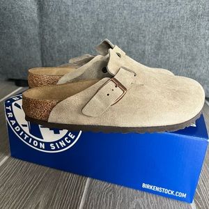 NWT, Never Worn, Women’s Size 38 Taupe Birkenstock Boston Clog